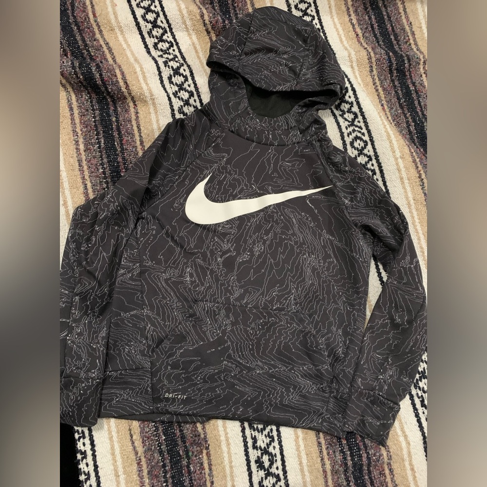 Nike pullover